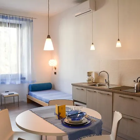Sembenini Palace Aparthotel Riva del Garda