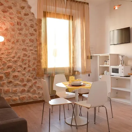 Sembenini Palace Aparthotel