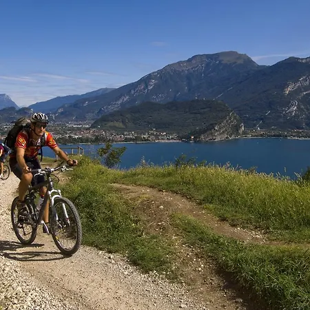 Sembenini Palace Aparthotel Riva del Garda